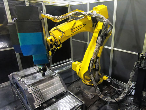 高剛性・高精度ロボットによる鋳鉄の切削、穴あけ、タッピング加工